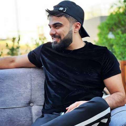 دانلود آهنگ ترکی آراز آیخان به نام گَل یوخوما